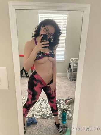 ghostlygothx Nahé Úniky OnlyFans Fotka 17
