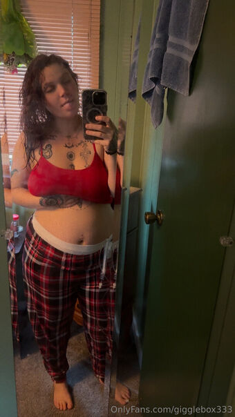 gigglebox333 Nahé Úniky OnlyFans Fotka 19
