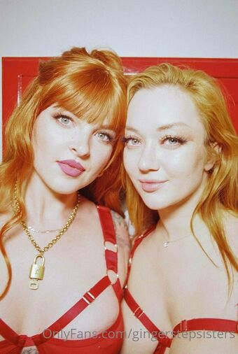 gingerstepsisters Nahé Úniky OnlyFans Fotka 4