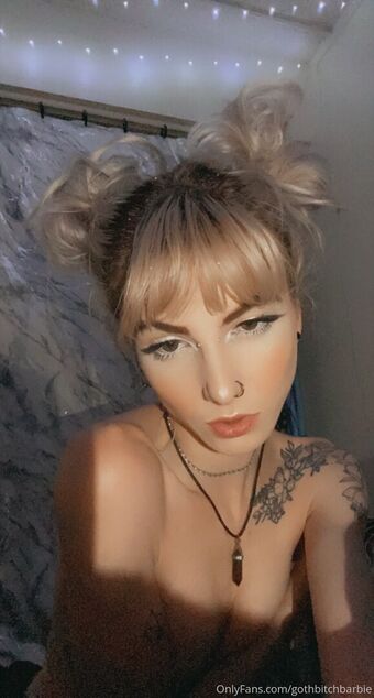 gothbitchbarbie
