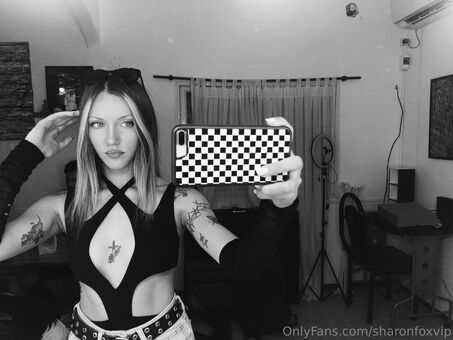 gothsharon Nahé Úniky OnlyFans Fotka 20