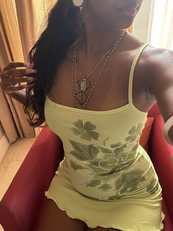 Graveyardkitty_ Nahé Úniky OnlyFans Fotka 10
