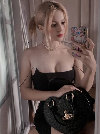 Grusha Nahé Úniky OnlyFans Fotka 17