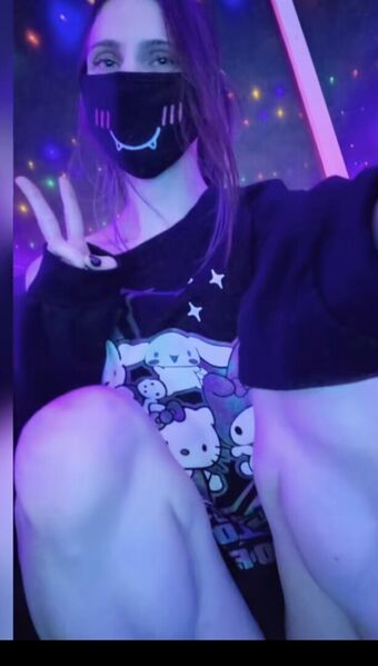 HeadacheHuman Nahé Úniky OnlyFans Fotka 8