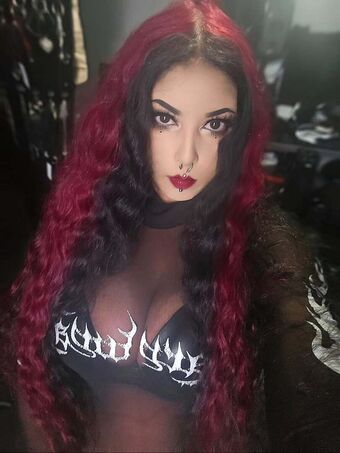 Hellhemma Nahé Úniky OnlyFans Fotka 1