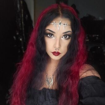 Hellhemma Nahé Úniky OnlyFans Fotka 5