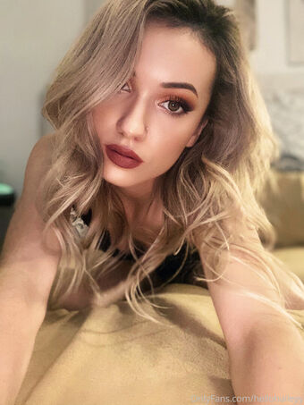 hellohaileyy Nahé Úniky OnlyFans Fotka 13