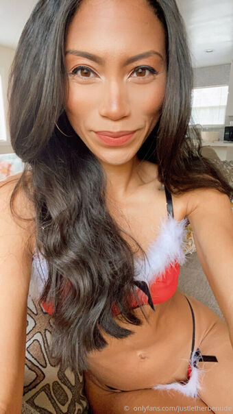 hersacredwild Nahé Úniky OnlyFans Fotka 37