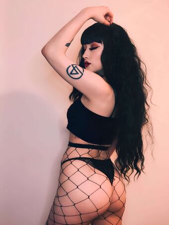 Hungrybats Nahé Úniky OnlyFans Fotka 2