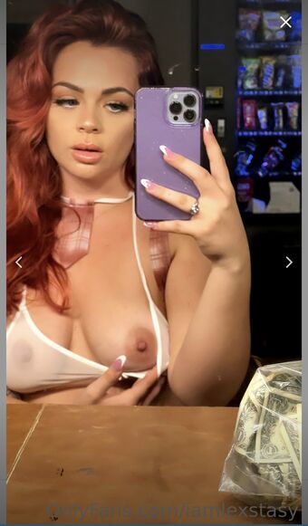 Iamlexstasy Nahé Úniky OnlyFans Fotka 2