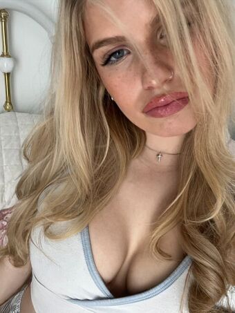 iminsideyu Nahé Úniky OnlyFans Fotka 7
