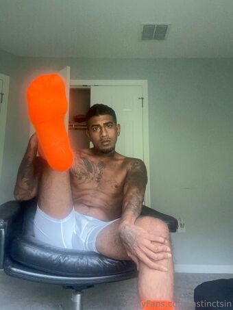 instinctsin Nahé Úniky OnlyFans Fotka 5