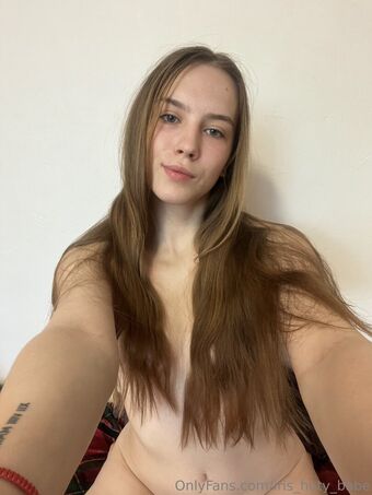 iris_hoty_babe