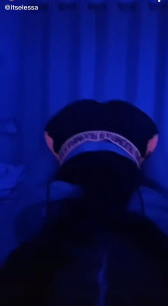 itselessa Nahé Úniky OnlyFans Fotka 15