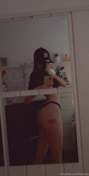 itsmysty Nahé Úniky OnlyFans Fotka 4