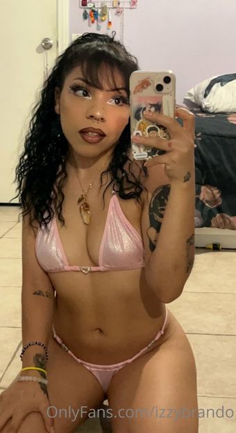 izzykento Nahé Úniky OnlyFans Fotka 2