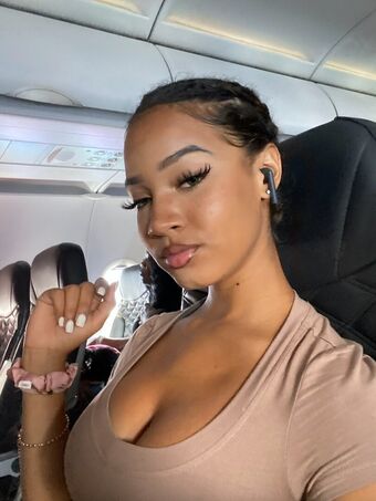 Jaydechandaa Nahé Úniky OnlyFans Fotka 22