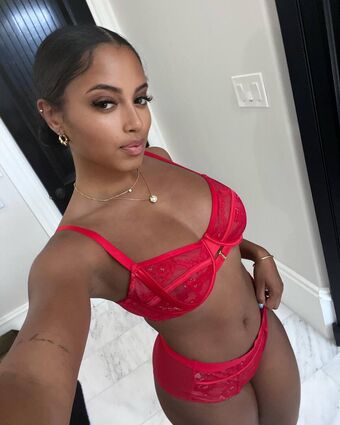 jonica Nahé Úniky OnlyFans Fotka 19