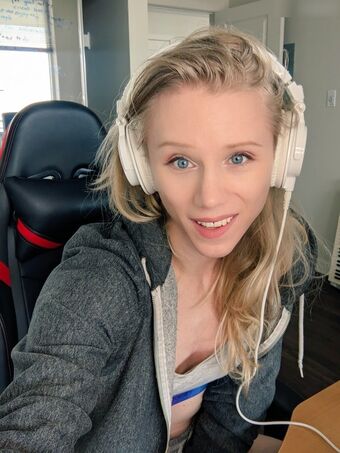 julia_jane