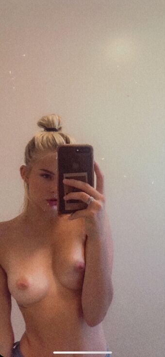 Katbbg Nahé Úniky OnlyFans Fotka 18