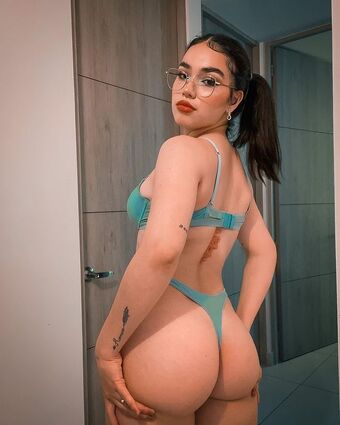 Kathea Nahé Úniky OnlyFans Fotka 1