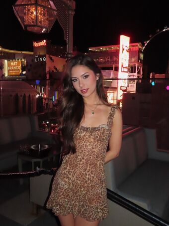 Kathryn Melvin Nahé Úniky OnlyFans Fotka 99