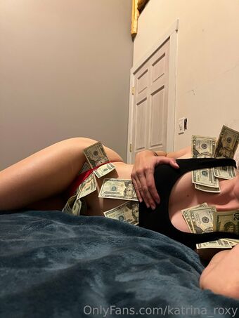 katrina_roxy Nahé Úniky OnlyFans Fotka 13