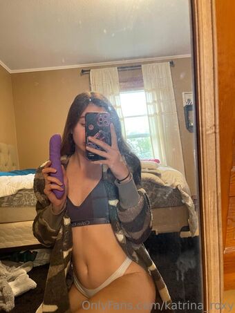 katrina_roxy Nahé Úniky OnlyFans Fotka 16