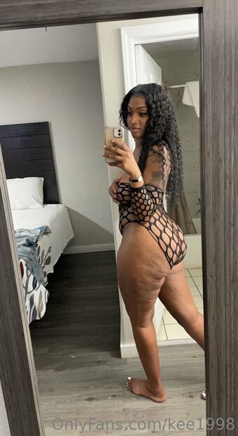 kee1998 Nahé Úniky OnlyFans Fotka 4