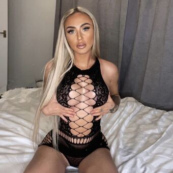 khloe3 Nahé Úniky OnlyFans Fotka 4