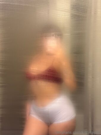 kittytaylor Nahé Úniky OnlyFans Fotka 3