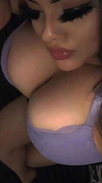 Krrose69 Nahé Úniky OnlyFans Fotka 5