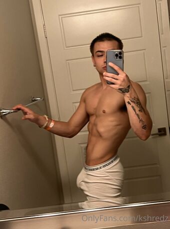 kshredz Nahé Úniky OnlyFans Fotka 19