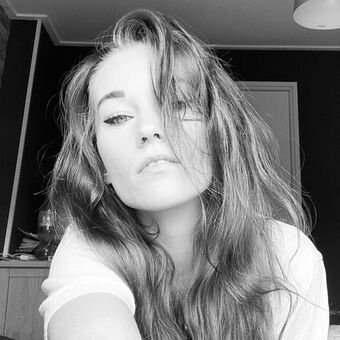 KTime Nahé Úniky OnlyFans Fotka 2