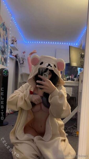 lain.verse Nahé Úniky OnlyFans Fotka 16