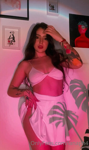 lanaph4 Nahé Úniky OnlyFans Fotka 11