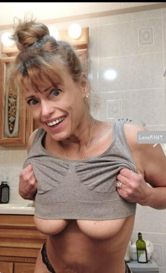 LanaRN Nahé Úniky OnlyFans Fotka 11