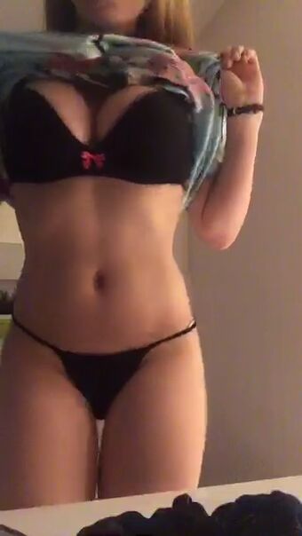 lanueta21 Nahé Úniky OnlyFans Fotka 39