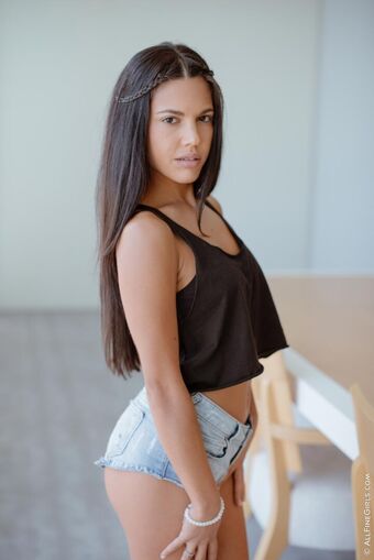 Lapiedra Nahé Úniky OnlyFans Fotka 10
