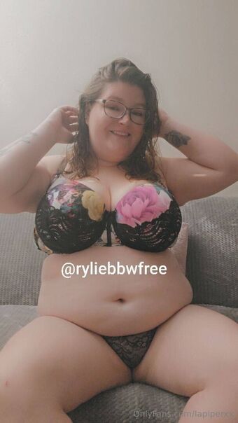 lapiperxx Nahé Úniky OnlyFans Fotka 3