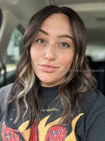 Laur Nahé Úniky OnlyFans Fotka 13