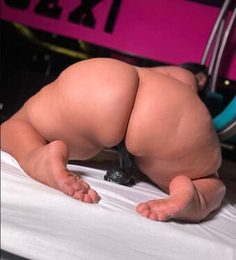 Laura Bernal Nahé Úniky OnlyFans Fotka 23