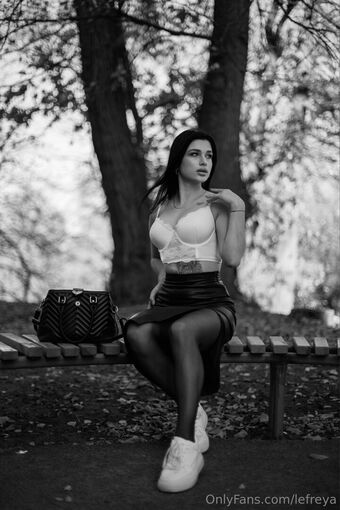 lefreya Nahé Úniky OnlyFans Fotka 18