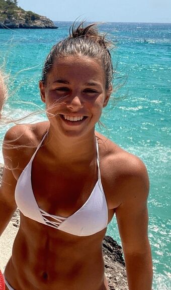 Lena Oberdorf Nahé Úniky OnlyFans Fotka 26