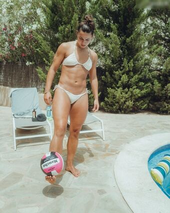 Lena Oberdorf Nahé Úniky OnlyFans Fotka 31