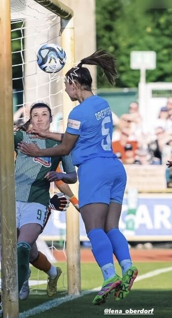 Lena Oberdorf Nahé Úniky OnlyFans Fotka 35