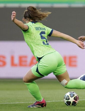 Lena Oberdorf Nahé Úniky OnlyFans Fotka 41