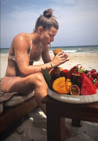 Lena Oberdorf Nahé Úniky OnlyFans Fotka 44