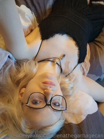 lenathegarbagecan Nahé Úniky OnlyFans Fotka 38