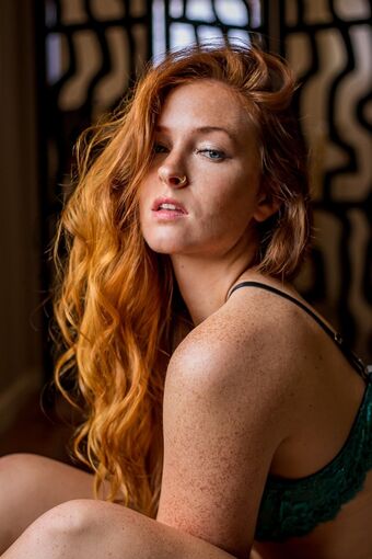 Leslie Nahé Úniky OnlyFans Fotka 5